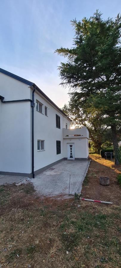 Apartment Brigitte Vrsi Ngoại thất bức ảnh