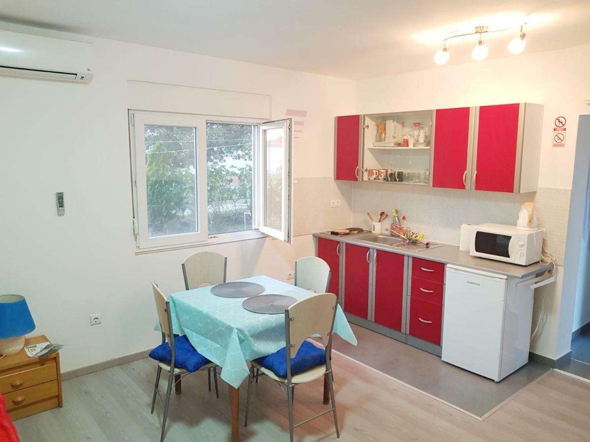Apartment Brigitte Vrsi Ngoại thất bức ảnh